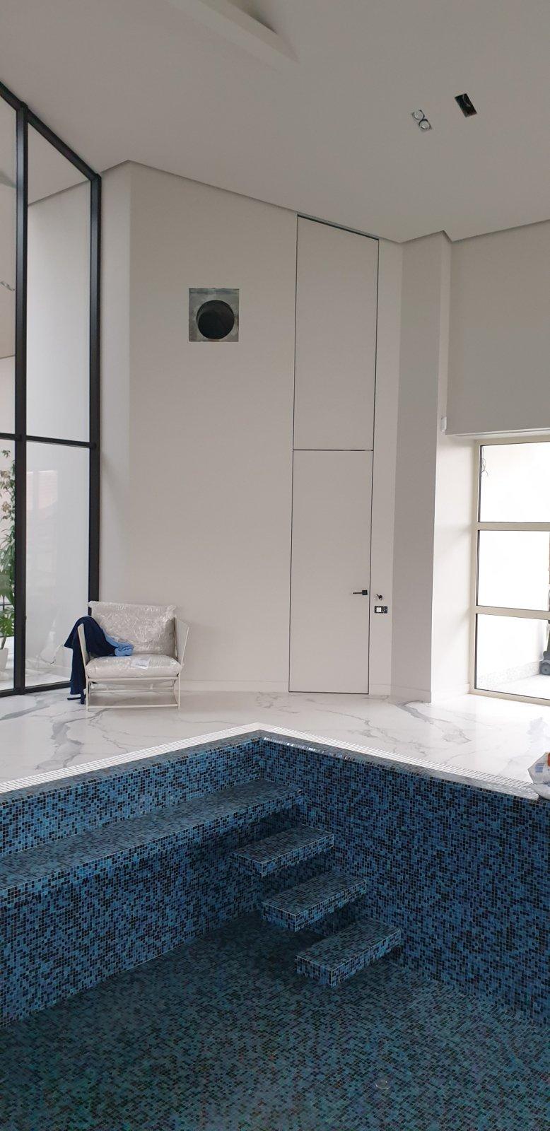 Двері з прихованою коробкою