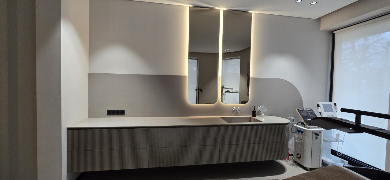 Косметологічна клініка - м. Ужгород.