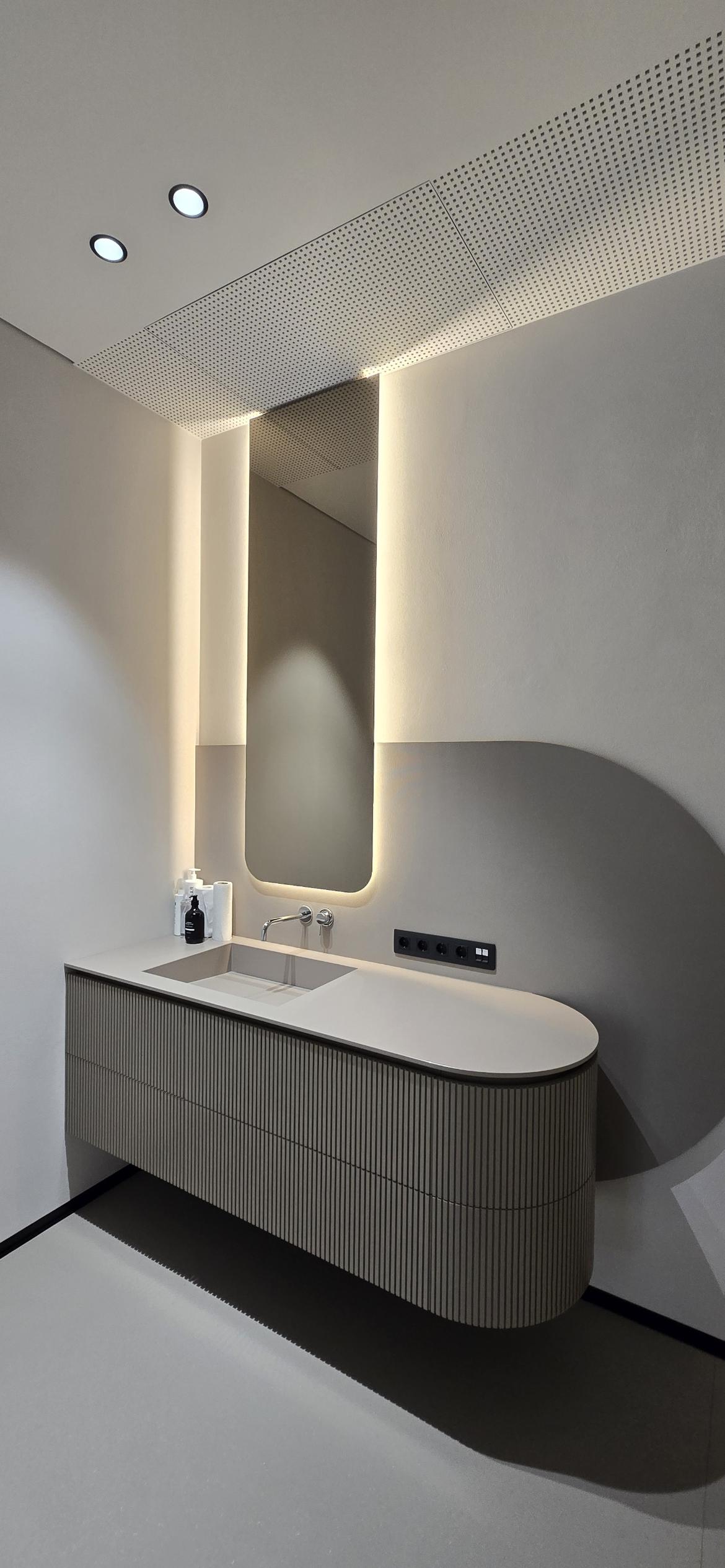 Косметологічна клініка - м. Ужгород.