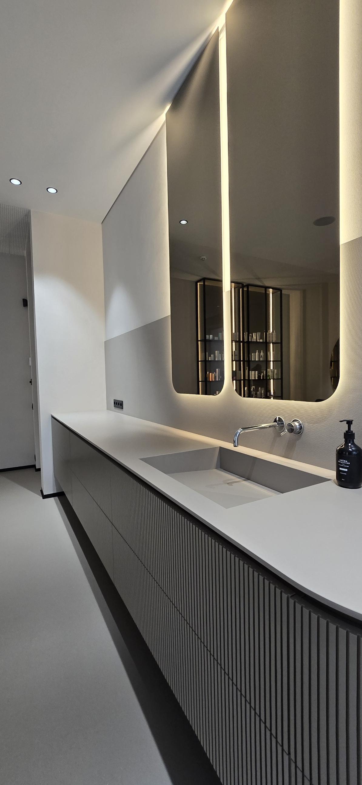 Косметологічна клініка - м. Ужгород.