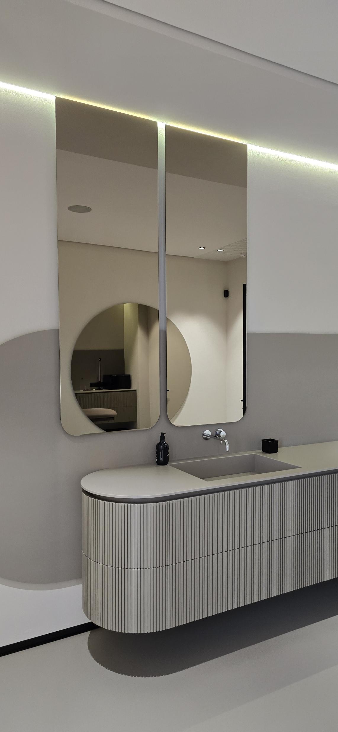 Косметологічна клініка - м. Ужгород.