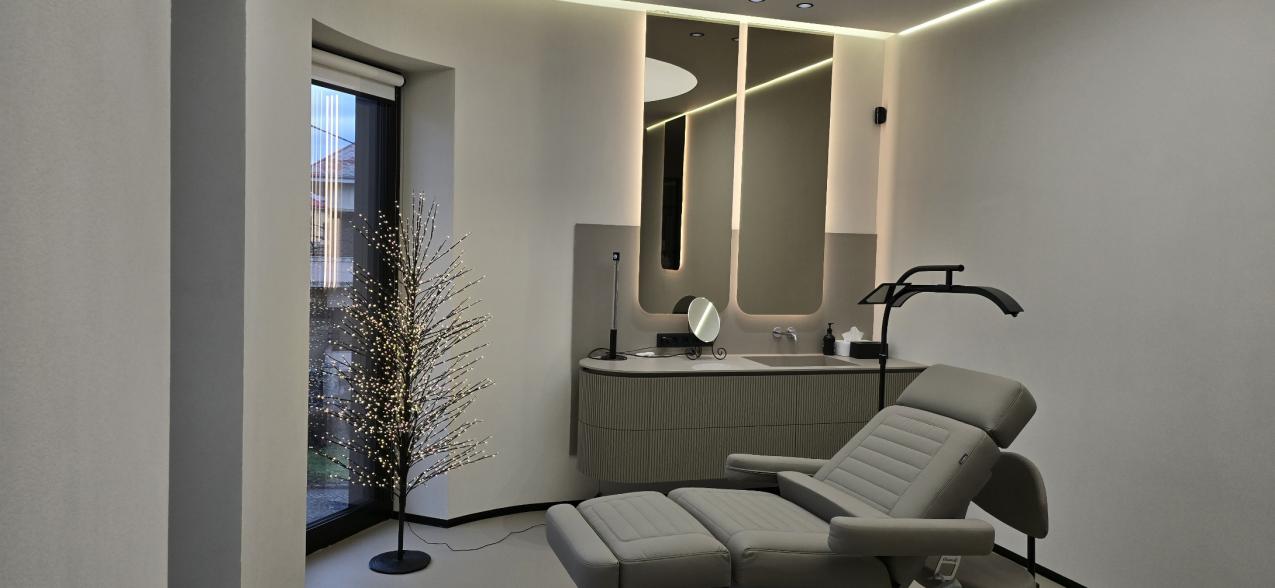 Косметологічна клініка - м. Ужгород.