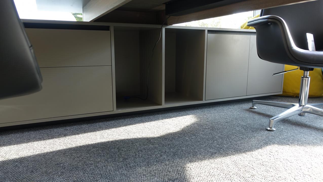 Офісна мебель