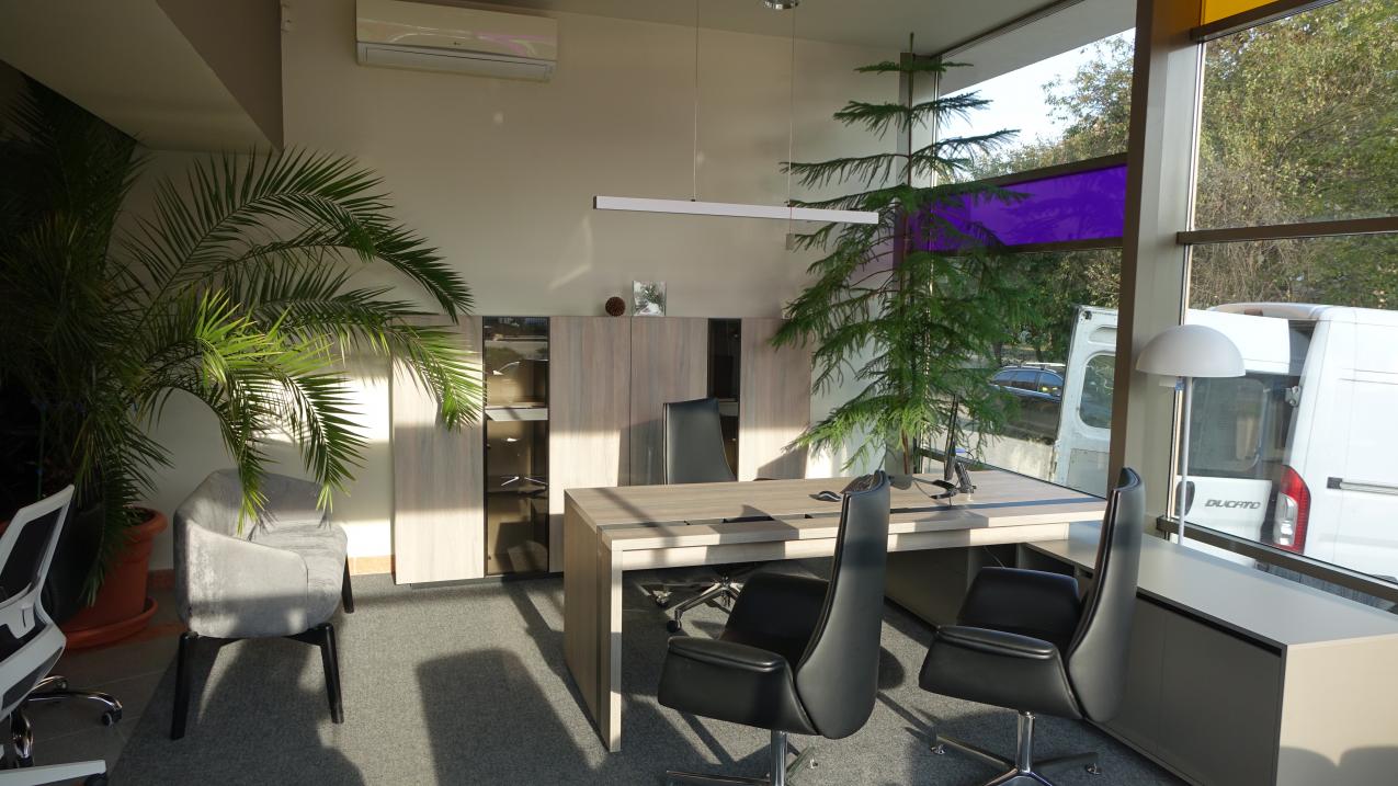 Офісна мебель