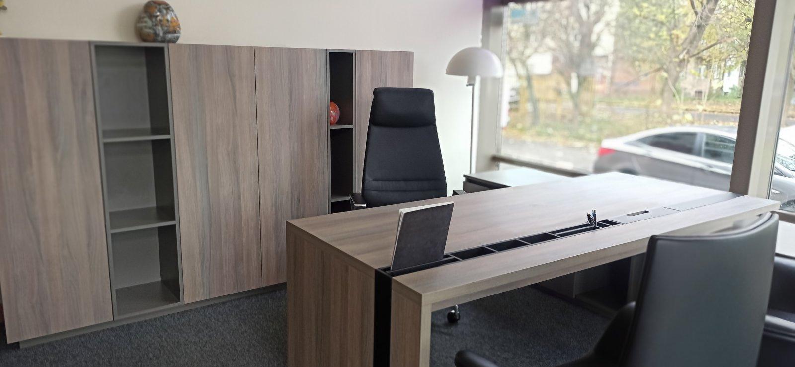 Офісна мебель